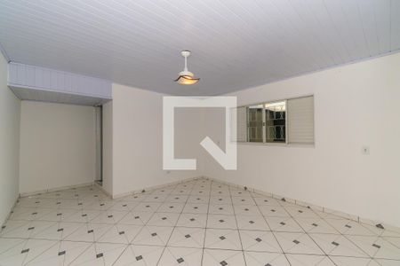 Suíte de casa para alugar com 1 quarto, 65m² em Jardim Caguassu, São Paulo