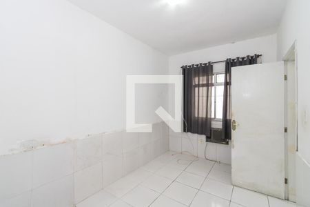 Quarto de casa para alugar com 1 quarto, 48m² em Penha Circular, Rio de Janeiro