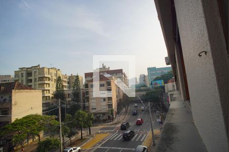 Vista  de apartamento para alugar com 3 quartos, 115m² em Independência, Porto Alegre