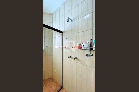 Casa de condomínio à venda com 500m², 6 quartos e 3 vagas Casa de condomínio à venda com 500m², 6 quartos e 3 vagasBanheiro da Suíte 2