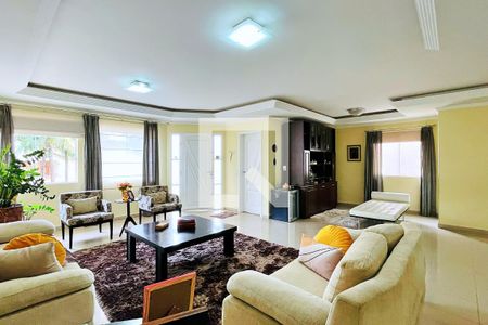 Sala de casa de condomínio para alugar com 6 quartos, 500m² em Vila Rosalia, Guarulhos