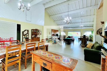 Casa de condomínio à venda com 500m², 6 quartos e 3 vagas Casa de condomínio à venda com 500m², 6 quartos e 3 vagasÁrea Gourmet