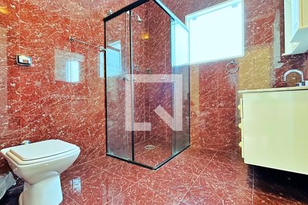 Casa de condomínio à venda com 500m², 6 quartos e 3 vagas Casa de condomínio à venda com 500m², 6 quartos e 3 vagasBanheiro da Suíte 3