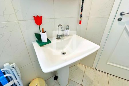 Casa de condomínio à venda com 500m², 6 quartos e 3 vagas Casa de condomínio à venda com 500m², 6 quartos e 3 vagasBanheiro de Serviço