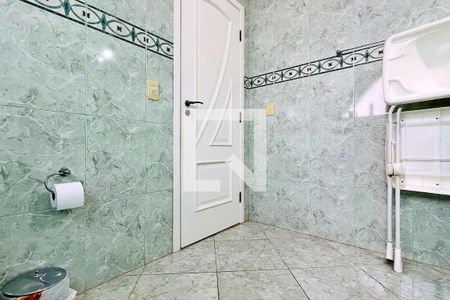 Casa de condomínio à venda com 500m², 6 quartos e 3 vagas Casa de condomínio à venda com 500m², 6 quartos e 3 vagasBanheiro da Suíte 4