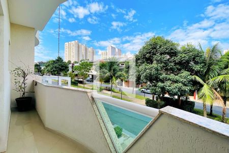 Casa de condomínio à venda com 500m², 6 quartos e 3 vagas Casa de condomínio à venda com 500m², 6 quartos e 3 vagasVaranda da Suíte 3 e 4