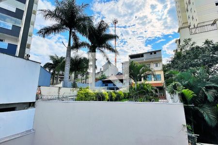 Casa de condomínio à venda com 500m², 6 quartos e 3 vagas Casa de condomínio à venda com 500m², 6 quartos e 3 vagasÁrea comum