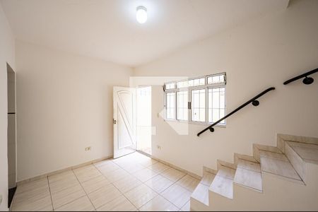 Sala de casa de condomínio para alugar com 2 quartos, 75m² em Americanópolis, São Paulo