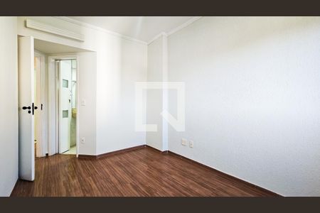 Suite de apartamento à venda com 3 quartos, 75m² em Vila Isa, São Paulo