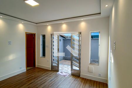 sala de casa para alugar com 3 quartos, 150m² em Taquara, Rio de Janeiro