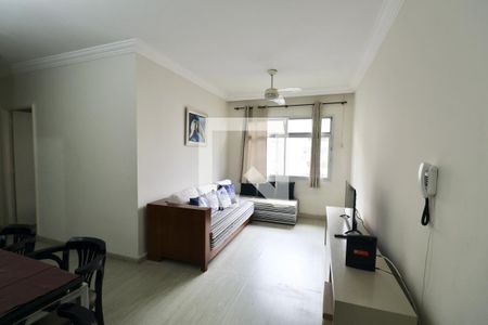 Sala de apartamento para alugar com 3 quartos, 70m² em Jardim Vitoria, Guarujá