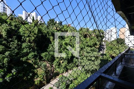 Vista de apartamento para alugar com 3 quartos, 120m² em Jardim Tejereba, Guarujá