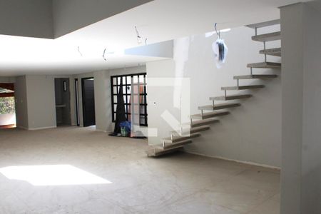 Sala 1 de casa à venda com 3 quartos, 450m² em Bela Aliança, São Paulo