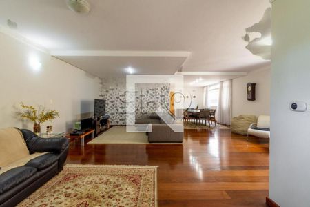 Casa à venda com 5 quartos, 381m² em Sumaré, São Paulo