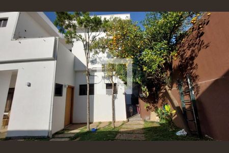 Casa à venda com 4 quartos, 540m² em Morumbi, São Paulo