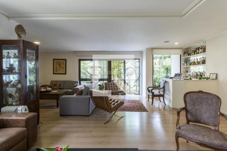 Apartamento à venda com 5 quartos, 300m² em Santa Cecilia, São Paulo