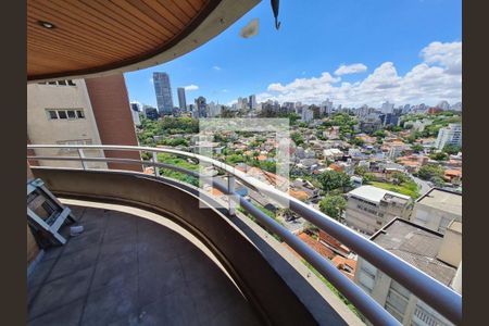 Apartamento à venda com 4 quartos, 205m² em Vila Uberabinha, São Paulo