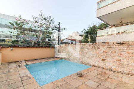 Casa de condomínio à venda com 60m², 2 quartos e 1 vaga Casa de condomínio à venda com 60m², 2 quartos e 1 vagaÁrea comum - Piscina