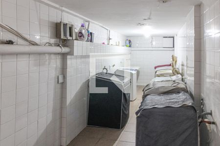 Casa de condomínio à venda com 60m², 2 quartos e 1 vaga Casa de condomínio à venda com 60m², 2 quartos e 1 vagaÁrea comum - Lavanderia