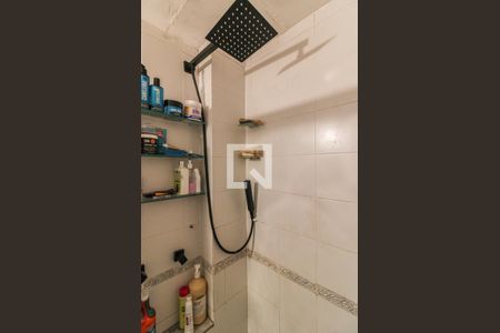 Casa de condomínio à venda com 60m², 2 quartos e 1 vaga Casa de condomínio à venda com 60m², 2 quartos e 1 vagaBanheiro Social