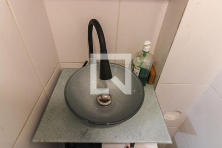 Casa de condomínio à venda com 60m², 2 quartos e 1 vaga Casa de condomínio à venda com 60m², 2 quartos e 1 vagaLavabo