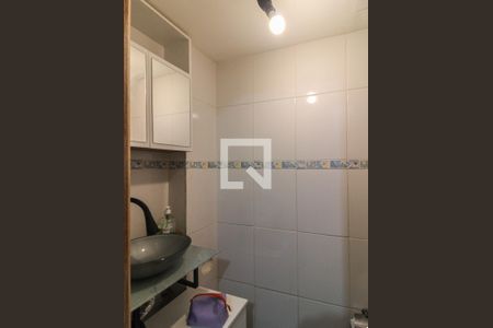 Casa de condomínio à venda com 60m², 2 quartos e 1 vaga Casa de condomínio à venda com 60m², 2 quartos e 1 vagaLavabo