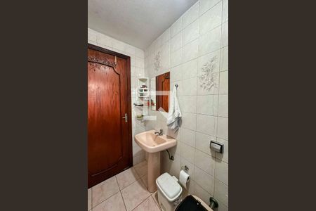 Banheiro de casa à venda com 4 quartos, 150m² em Jardim Carlu, São Paulo