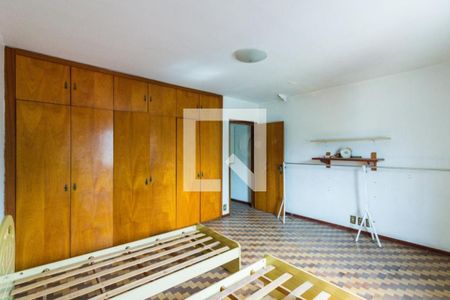 Casa à venda com 3 quartos, 244m² em Vila Anglo Brasileira, São Paulo