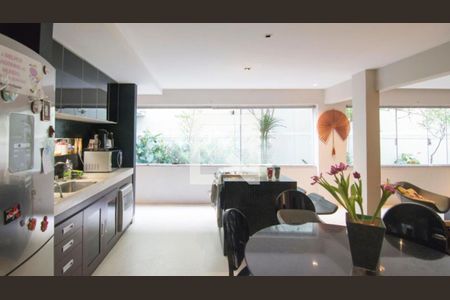 Apartamento à venda com 2 quartos, 110m² em Vila Madalena, São Paulo