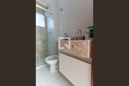 Banheiro de apartamento à venda com 2 quartos, 54m² em Vila Gustavo, São Paulo