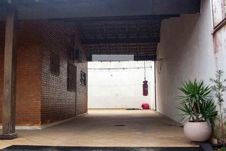 Garagem de casa para alugar com 3 quartos, 300m² em Parque Santa Rosa, Suzano