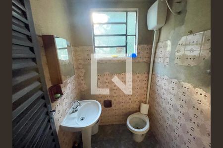 Banheiro Social de casa à venda com 1 quarto, 100m² em Miramar (barreiro), Belo Horizonte