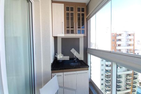 Varanda da Sala  de apartamento para alugar com 2 quartos, 62m² em Botafogo, Campinas