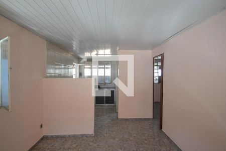 Sala de casa para alugar com 2 quartos, 50m² em Comendador Soares, Nova Iguaçu