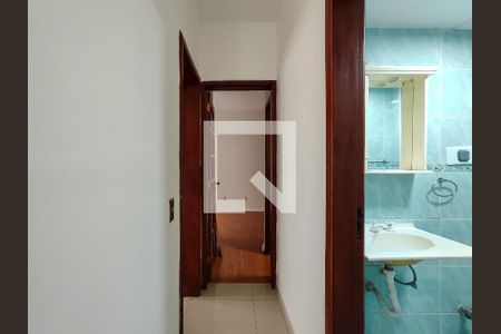 Corredor de apartamento à venda com 2 quartos, 63m² em Rio Comprido, Rio de Janeiro