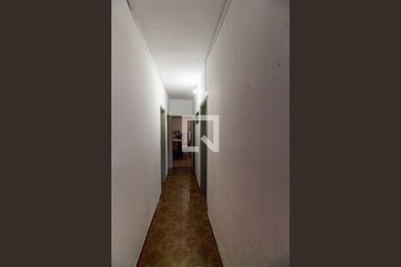 Corredor de casa para alugar com 4 quartos, 250m² em Vila Engenho Novo, Barueri