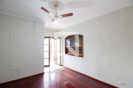 Suíte de casa à venda com 4 quartos, 139m² em Vila Augusta, Guarulhos