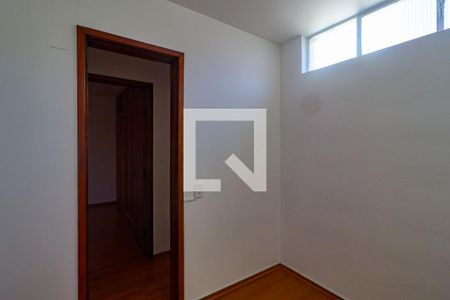 Quarto 1 de casa para alugar com 3 quartos, 72m² em Vila Marari, São Paulo