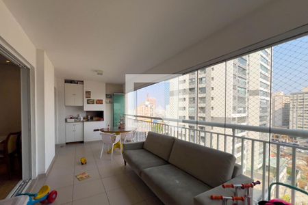 Varanda de apartamento à venda com 3 quartos, 127m² em Vila Firmiano Pinto, São Paulo