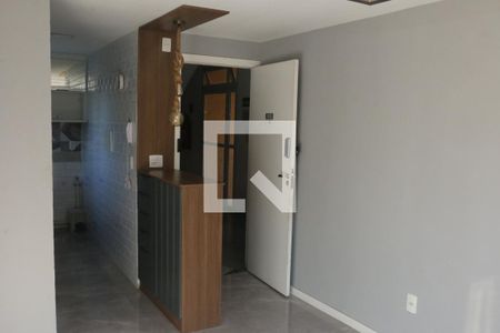 Sala de apartamento para alugar com 2 quartos, 46m² em Cerâmica, Nova Iguaçu