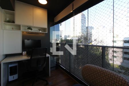 Sala de apartamento à venda com 2 quartos, 56m² em Pinheiros, São Paulo