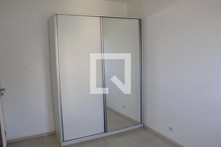 Quarto de apartamento para alugar com 2 quartos, 50m² em Jardim dos Ipês, Cotia