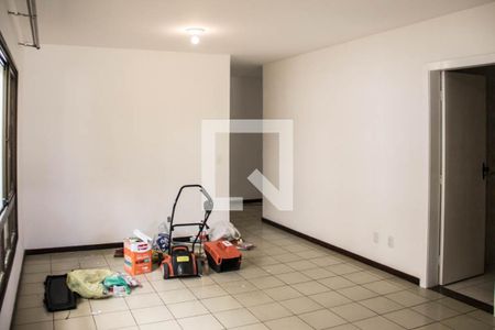 Sala de casa de condomínio para alugar com 3 quartos, 150m² em Praia do Flamengo, Salvador