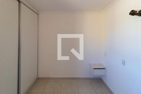 Quarto 2 de apartamento para alugar com 2 quartos, 52m² em Cidade Ademar, São Paulo