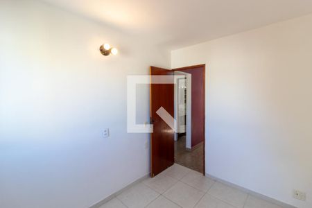 Quarto 1 de apartamento para alugar com 2 quartos, 52m² em Cidade Ademar, São Paulo