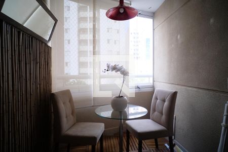 Sacada de apartamento para alugar com 1 quarto, 44m² em Pinheiros, São Paulo