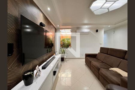 Sala de casa à venda com 4 quartos, 204m² em Parque Novo Oratório, Santo André