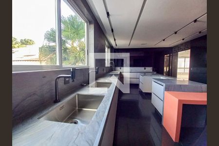 Cozinha de casa à venda com 4 quartos, 608m² em Belvedere, Belo Horizonte