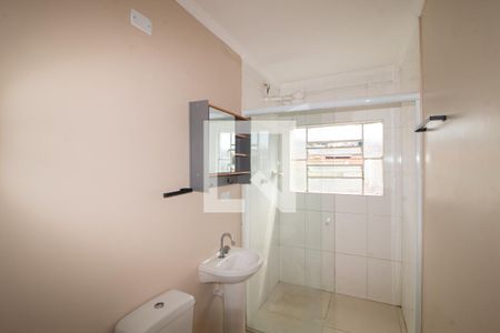Banheiro de kitnet/studio para alugar com 1 quarto, 35m² em Vila Mazzei, São Paulo