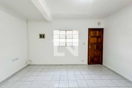 Quarto 1 de casa para alugar com 1 quarto, 60m² em Parque Maria Domitila, São Paulo